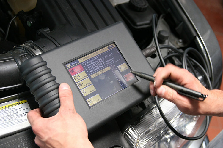 Collaudi e Revisioni Autofficina Mincio Vetrinando Collaudi e Revisioni Autofficina Mincio Vetrinando