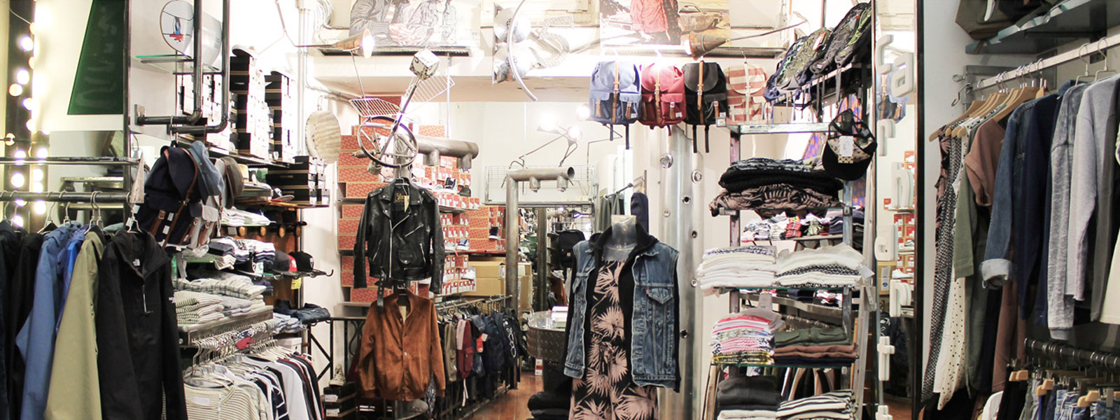 Abbigliamento streetwear uomo e donna, skateboard Arezzo Abbigliamento streetwear uomo e donna, skateboard Arezzo