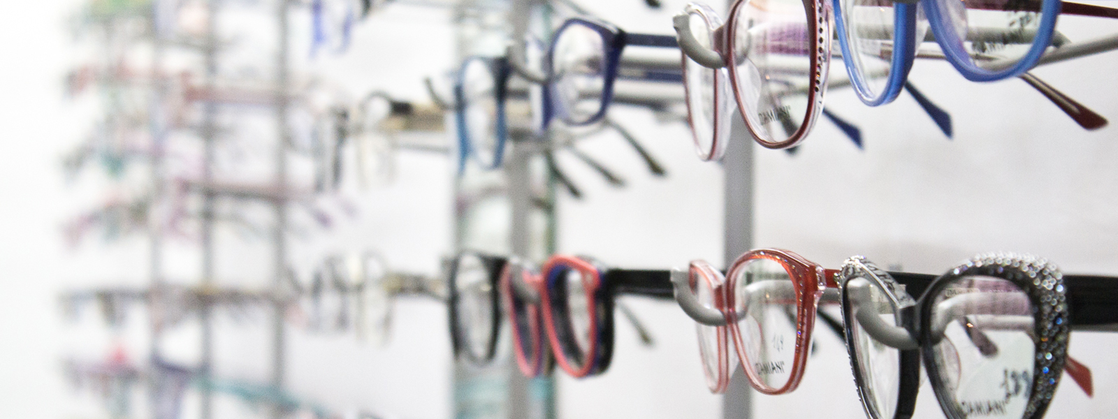 Ottica Buona Vista occhiali e lenti Vetrinando Arezzo Ottica Buona Vista occhiali e lenti Vetrinando Arezzo